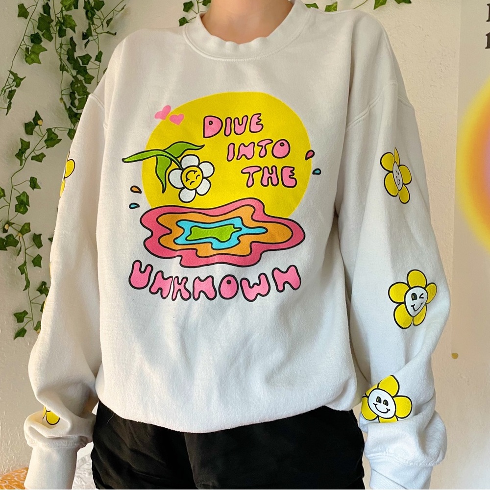 Pacsun Sweatshirt SMALL ‘Dive Into the Unknown’